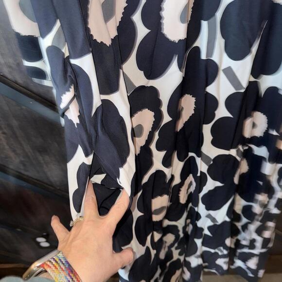 Marimekko oversized floral print maxi dress - Picture 4 of 6